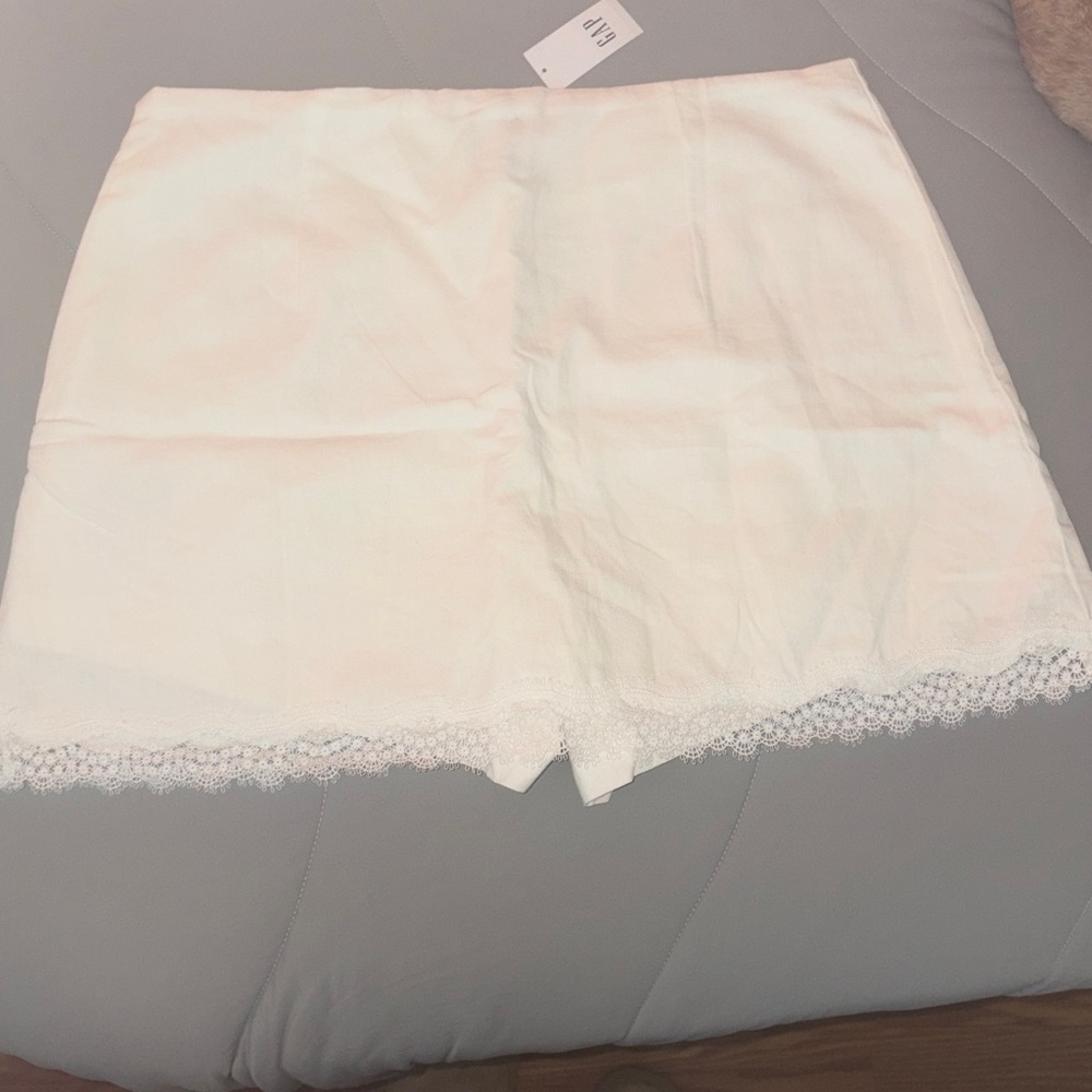 NWT Gap Linen Blend Lace Trim Mini Skort